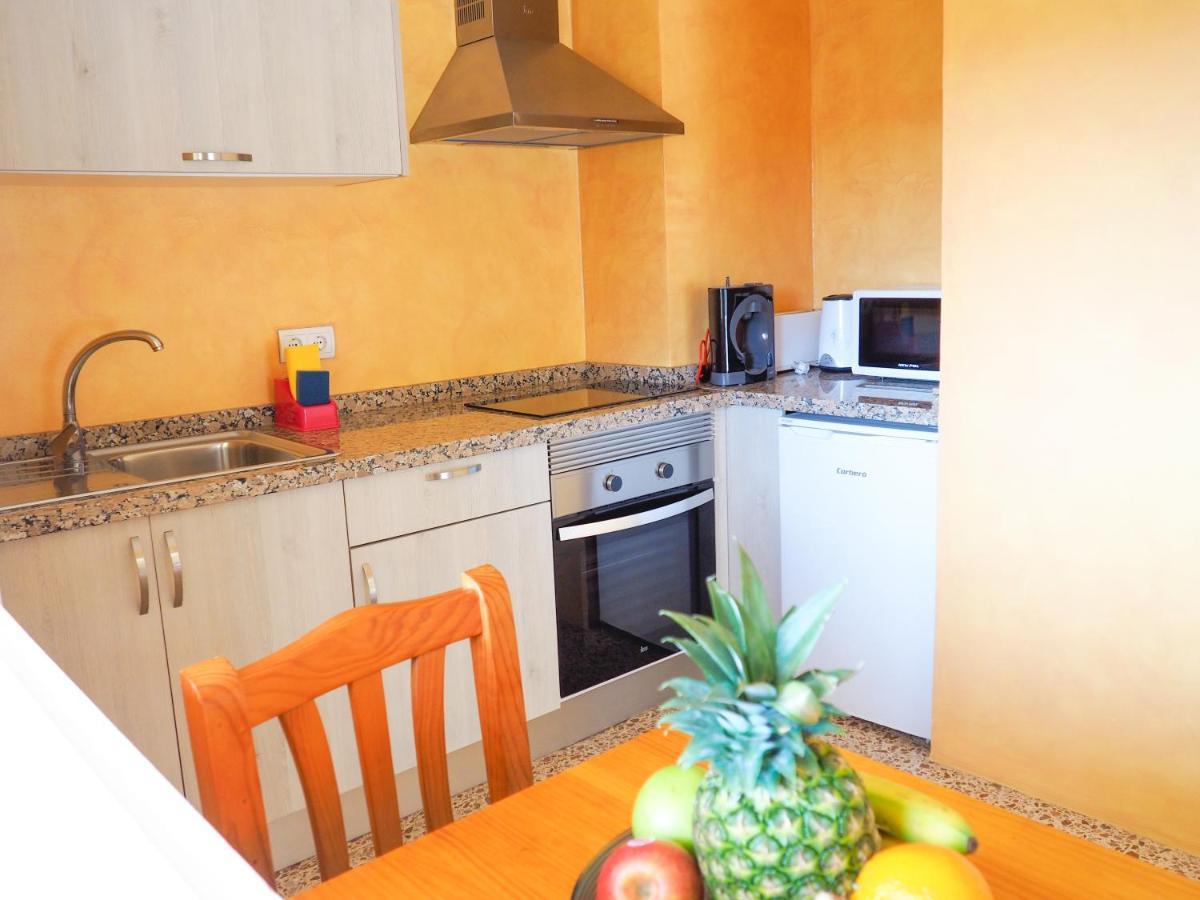 Apartamentos Cala Llonga 칼라 이온가 외부 사진