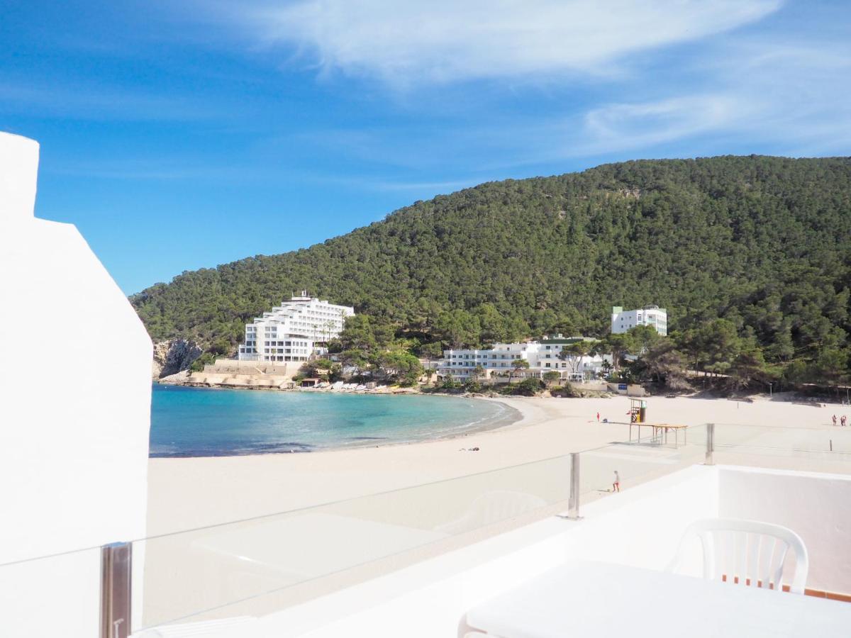 Apartamentos Cala Llonga 칼라 이온가 외부 사진
