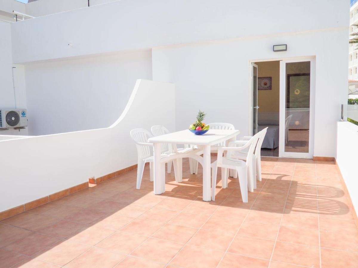 Apartamentos Cala Llonga 칼라 이온가 외부 사진