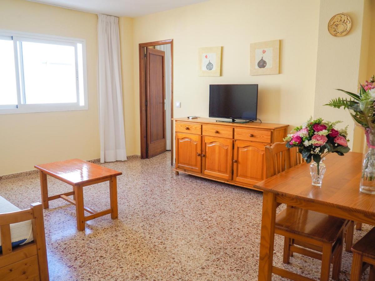 Apartamentos Cala Llonga 칼라 이온가 외부 사진