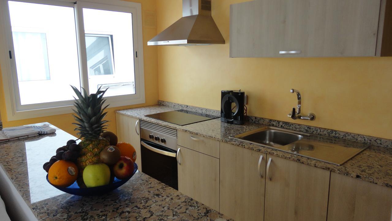 Apartamentos Cala Llonga 칼라 이온가 외부 사진