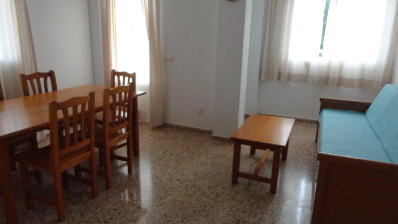 Apartamentos Cala Llonga 칼라 이온가 외부 사진