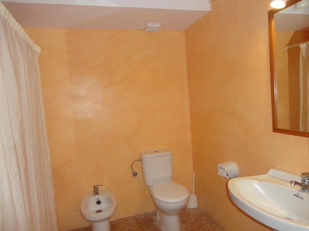 Apartamentos Cala Llonga 칼라 이온가 외부 사진